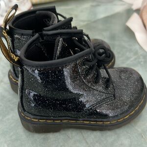 Worn once toddler DOC MARTENS black glitter